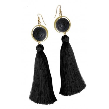 Earrings with metal ...