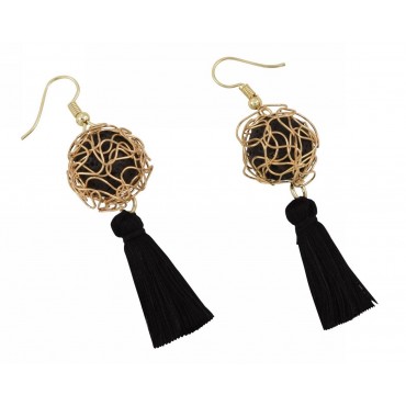 Earrings with metal ...