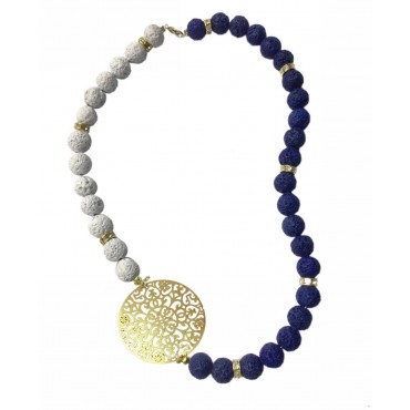 Necklace with metal ...