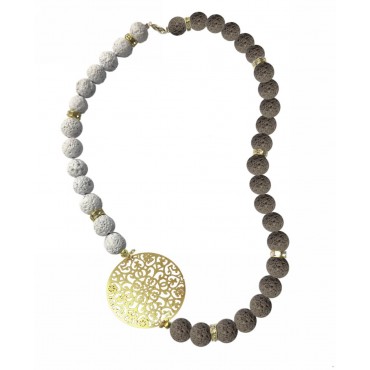 Necklace with metal ...