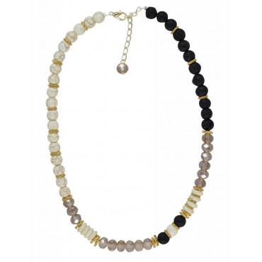 Necklace with metal ...