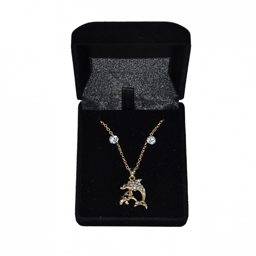 Set of Necklace and Earrings in Velvet Box