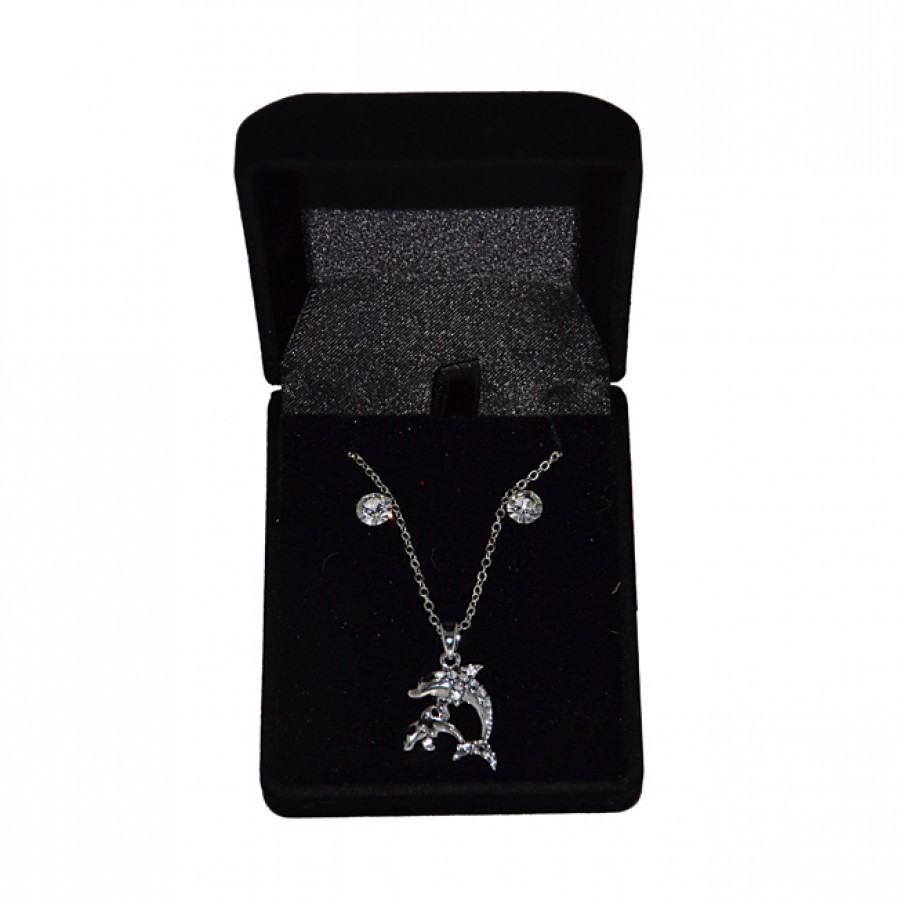 Set of Necklace and Earrings in Velvet Box
