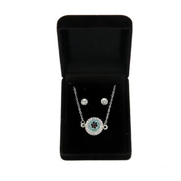 Set of Necklace and ...