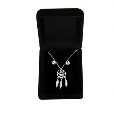 Set of Necklace and ...