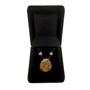 Set of Necklace and ...